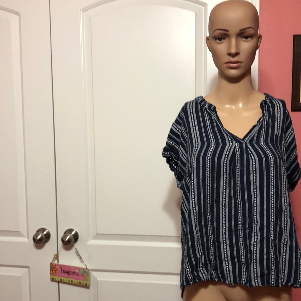 Sweet wanderer blue and white top